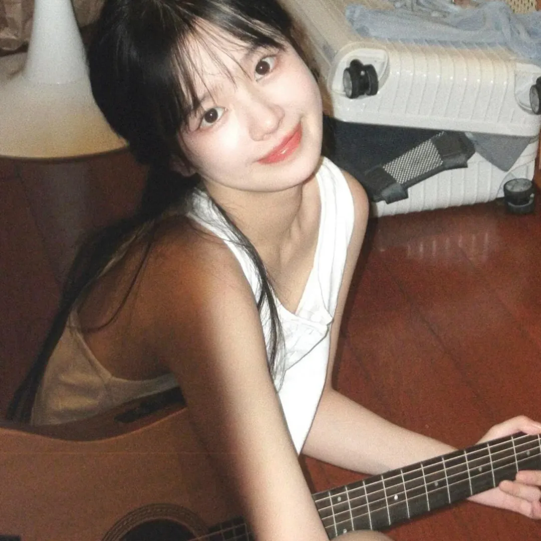 闪婚后，顾总马甲藏不住了